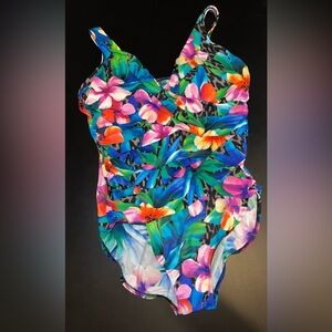 Trimshaper Control Leopard Print & Floral swimsuit size 18 EUC